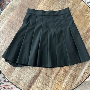 Uniqlo Skater/Tennis Mini Skirt Pleated Workwear